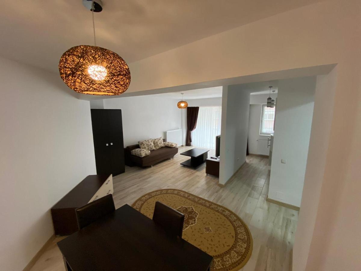 Apartament Stefan Apartamento Oradea Exterior foto