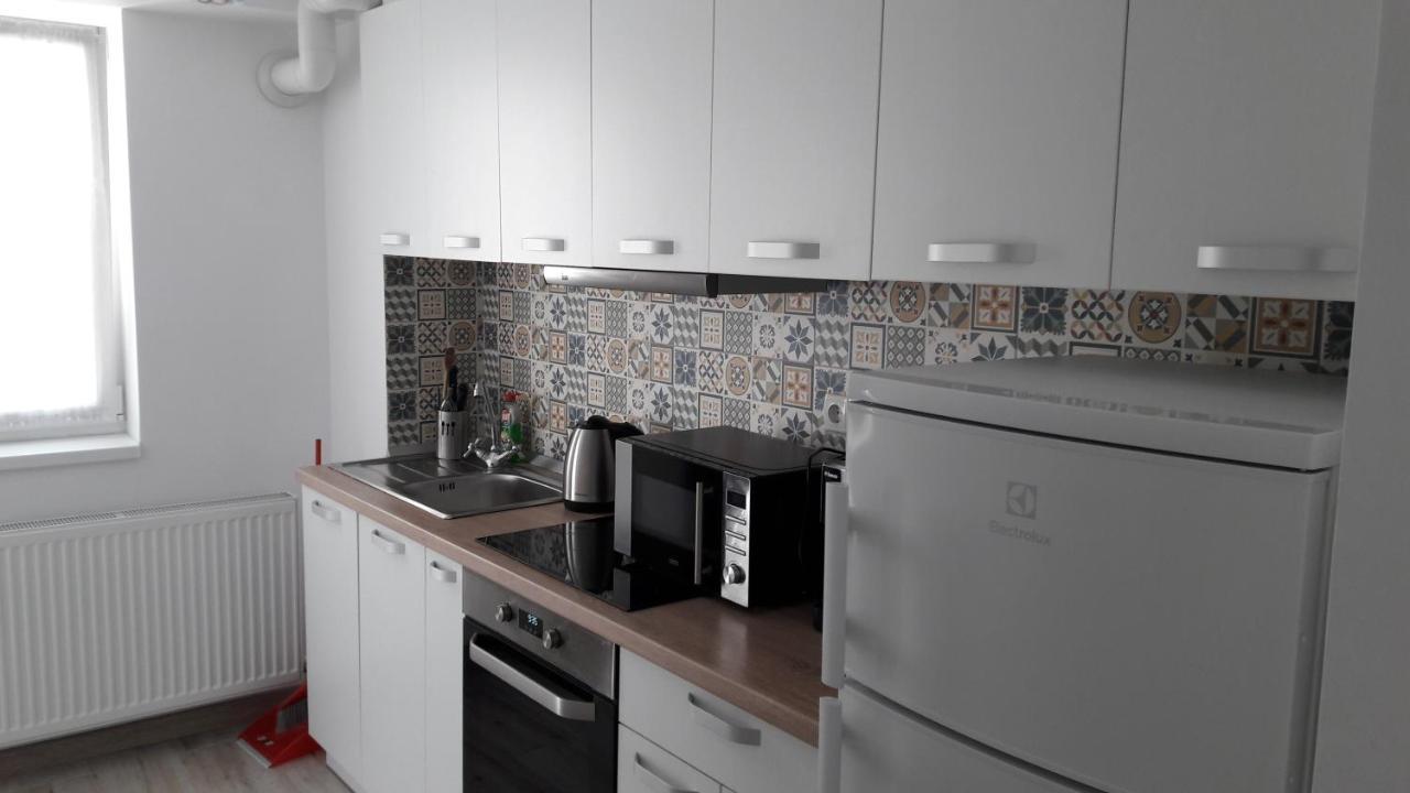 Apartament Stefan Apartamento Oradea Exterior foto