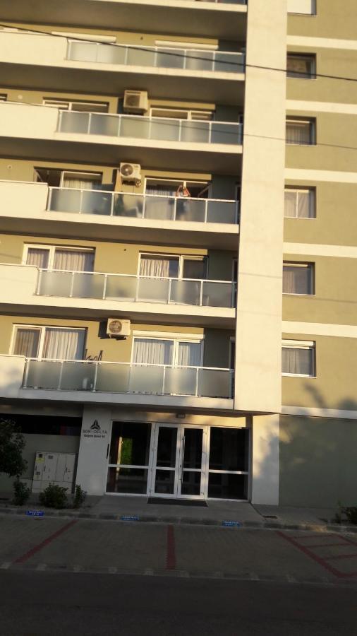 Apartament Stefan Apartamento Oradea Exterior foto
